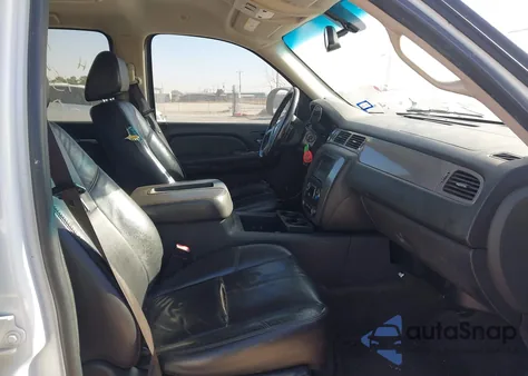 2009 Chevrolet Suburban 1500 Lt2 from USA, damaged, VIN 1GNFC26JX9R139338